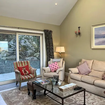 Robin Holiday home